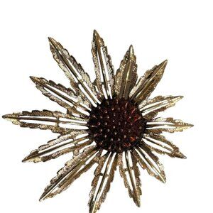 Sarah Coventry Brooch Starburst Flower Pin Gold Tone Amber e 3D starburst
